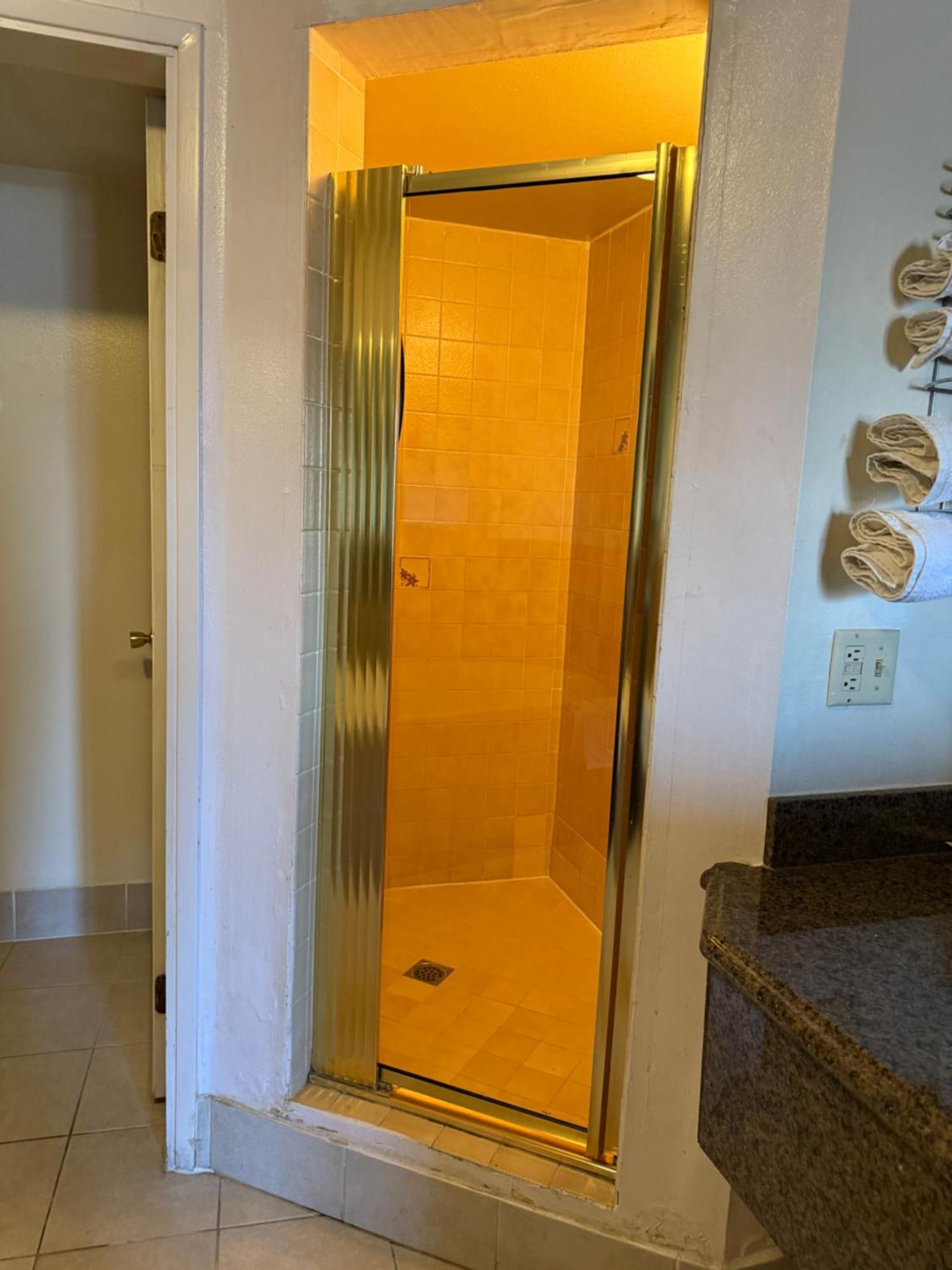 Fiesta Inn Los Angeles - Bell Gardens Εξωτερικό φωτογραφία